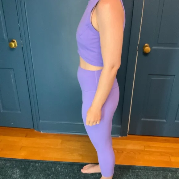 Lululemon Cropped Muscle Tank – Violet Purple | Size 4 - Picture 4 of 6
